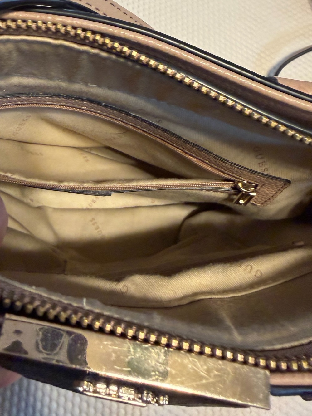 GUESS Ryann Satchel Colorblock Crossbody Handbag Beige Black Cream - Picture 4 of 16